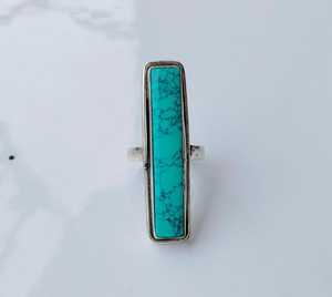 Anillo de Plata de Ley Hecho a Mano con Turquesa, Joyería con Piedras Preciosas Naturales, Anillo de Moda Artesanal Estilo Boho - Product Image 1