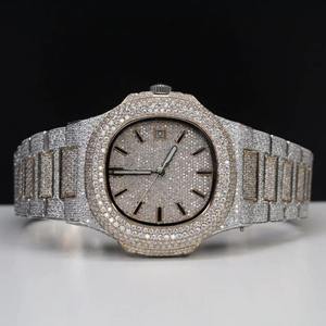 Reloj de Diamantes Más Vendido, Caja Cuadrada, Resistente al Agua 10 Bar, Movimiento de Cuarzo de Lujo, Ligero, para Uso Diario, Disponible al por Mayor - Product Image 4