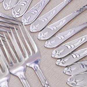 Ensemble de couverts en acier inoxydable fait main, 29 pièces, motif floral, qualité alimentaire, design élégant à motifs de pétales, collection moderne, ensemble cuillère-fourchette - Product Image 3