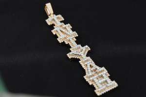 Luxira Jewels Joyería Hip Hop Bañada en Plata con Diamantes de Moissanita, Colgante de Letra Inicial Personalizado, Dijes Iced Out para Fiesta - Product Image 3