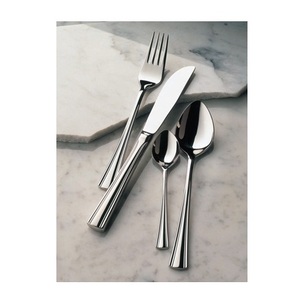 Ensemble de couverts de qualité supérieure à manches fins |   Ensemble de 4 couverts en acier inoxydable poli |   Vaisselle en argent contemporaine pour les dîners raffinés - Product Image 2