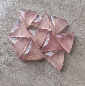 Cuarzo Fresa Natural en Forma de Triángulo, Cabujón con Reverso Plano, Calibrado, Gema Suelta para Joyería - Product Image 5