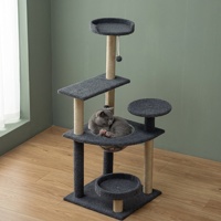Arbre à chat en bois avec poteaux à gratter en sisal remplaçables
