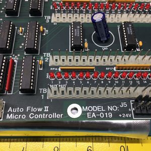 Poly-Flow Engineering EA-019 Auto Flow II Micro - Équipements et pièces semi-conducteurs de confiance de renommée mondiale - Product Image 6
