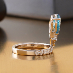 Vivid Blue Green Pear Cut Lab Grown Diamond <b>Ring</b> 14K Gold Rare Color <b>Statement</b> Fancy <b>Statement</b> <b>Ring</b> - Product Image 3