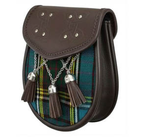 Sporrans écossais écologiques de qualité supérieure Golden Crown avec matériaux personnalisables pour hommes et femmes - Utilisation en extérieur - Product Image 2