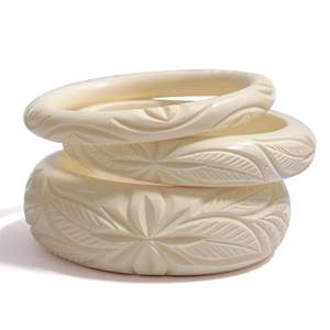Elegante pulsera artesanal de resina para mujer, joyería de diseño hecha a mano, brazaletes de resina. - Product Image 5