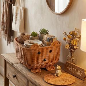 Panier en rotin en forme d'ours mignon, parfait pour le rangement de la chambre d'enfant, la décoration de la crèche et les cadeaux, fabriqué à la main en Inde - Product Image 1