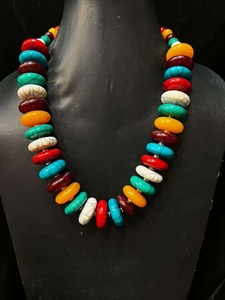 Collar con Colgante de Resina Epoxi, Joyería de Resina Transparente Hecha a Mano, Collar de Moda Único, Regalo para Mujer, Diseño Moderno - Product Image 3