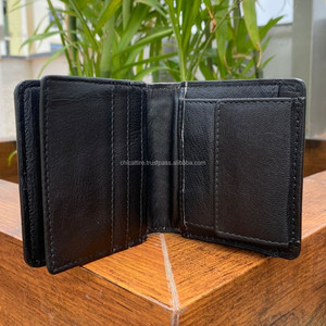 กระเป๋าสตางค์หนังแบบพับสองทบทรงพอดีตัวลายดอกไม้และเรขาคณิตกระเป๋าเงินคาวบอยหนังแท้แบบมินิมอลลิสต์ - Product Image 4