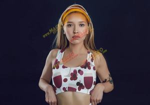 Ready to Ship Nylon Fabric Seamless Woman Yoga Pants <b>Women</b> Simplicity Mid-Rise Capri Leggings - Product Image 5