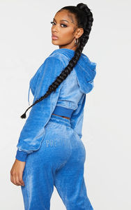 Dernier design, vente en gros, survêtement de sport en velours uni 2 pièces pour femme, idéal pour l'hiver - Product Image 3