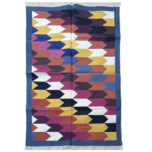 พรมผ้าฝ้ายทอลายเรียบสีแดงและสีรุ้งงานตามสั่งย้อมสีผักธรรมชาติจากผู้ผลิตในอินเดีย - Product Image 1