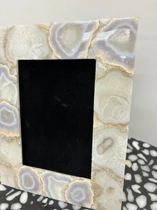 Cadre photo de luxe en marbre fait main, décoratif, à suspendre au mur, avec motif inspiré du marbre naturel pour la maison, le bureau ou la décoration. - Product Image 3