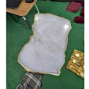 Décor de Noël Gemstone White Quartz Agate Plateau à Fromage Plateau avec Bords Dorés Plaqué Excellente Qualité - Product Image 1