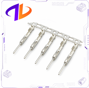 1674742-1 Terminal de sertissage automobile mâle compatible 0,64 mm, plaqué étain, 22-20 AWG pour faisceau de câbles - Product Image 1