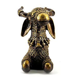 Statue de vache en laiton artisanale, Art Dhokra, Nandi en bronze avec couronne, imitation antique, plaqué or gravé, décoration d'intérieur - Product Image 6