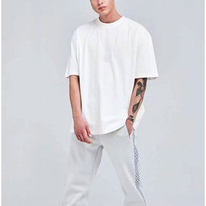 T-shirts pour hommes grandes tailles et style tendance avec nos t-shirts oversize respirants à épaules tombantes de haute qualité pour hommes - Product Image 2