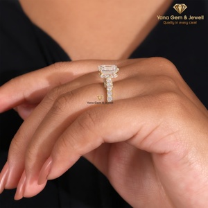 Bague de mariage moderne en or massif 14 carats, forme émeraude, 1,50 carat, couleur F, clarté VVS2, diamant cultivé en laboratoire certifié IGI CVD - Product Image 4