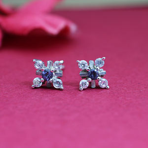 Pendientes de Plata Hechos a Mano en India con Flores y Gemas Moradas para Mujeres y Niñas, Ideales para Bodas y Fiestas - Product Image 3