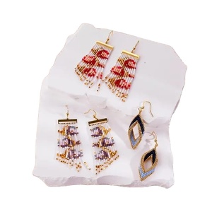 Pendientes de Lujo Hechos a Mano con Cuentas de Semillas en Forma de Pájaro 2025 de Alta Calidad Personalizables - Product Image 5