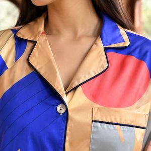 Conjunto de Pijama de Satén con Estampado Abstracto Azul y Naranja para Mujer, Camisa de Manga Larga con Botones y Pantalones a Juego, Ropa de Dormir de Lujo, Fabricante OEM - Product Image 5