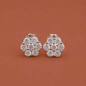 ต่างหูเงินประดับเพชรโมอิสซาไนต์ทรงกลมสวยงามสำหรับใส่ทุกวัน - Product Image 4