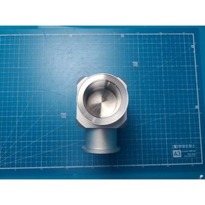 Vanne d'angle à vide poussé SMC XLA-40-X586, utilisée comme pièce détachée pour équipement semi-conducteur d'époque - Product Image 2