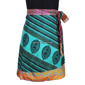 Mini-jupe courte pour femmes indiennes, jupe mini en soie vintage, jupe mini en soie à deux couches, jupe mini en soie hippie, tenue de plage décontractée - Product Image 4