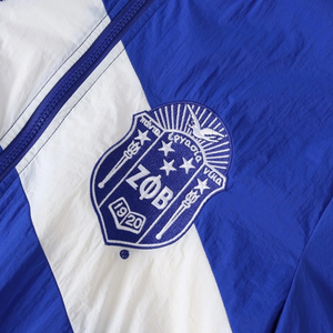 Chaqueta Cortavientos Azul Rey y Blanco Zeta Phi Beta con Cremallera Completa, Bordado de Letras Griegas, Bloques de Color y Ribetes Acanalados, Prenda Exterior de Sororidad - Product Image 5