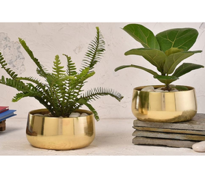 Amazing Quality Brass Planter Pot Indoor Plant Planter Pot Classy Hammered Golden Indoor/<b>Outdoor</b> Brass Planter Pot - Product Image 1
