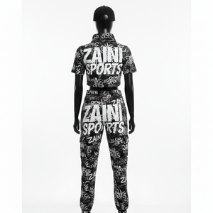 Conjunto de Top Corto y Pantalones Deportivos de Algodón, Poliéster y Spandex Premium, con Estampado Gráfico Urbano en Blanco y Negro, Sublimado, para Mujer - Product Image 3