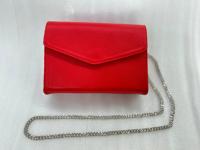 Tas Clutch Wanita Kulit Asli Merah Tahan Air Berkualitas Tinggi dengan Penutup Kancing, Tali Rantai Panjang, Dompet Fashion Buatan Tangan