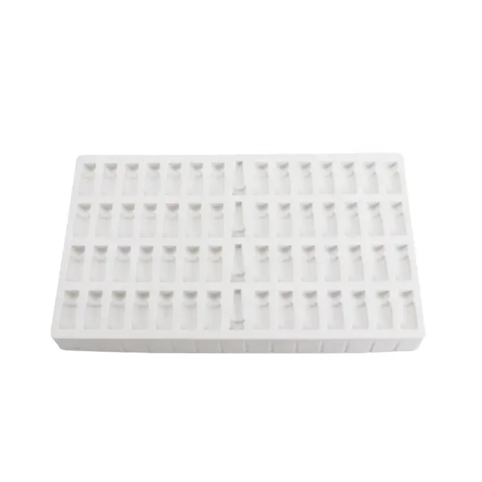 Özelleştirilmiş tek kullanımlık temizle 56 hücre PET plastik Blister termoform plastik 2ml 3 ml ampuller flakon tepsiler üreticisi
