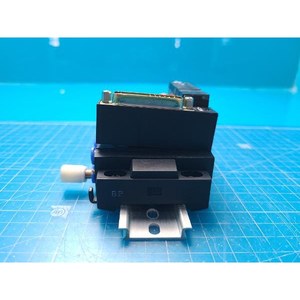Válvula Solenoide de 3 Puertos SMC VJ314MY, Usada, Piezas de Equipos Legacy Semiconductor - Product Image 3