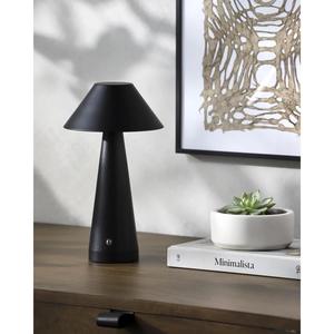 Lampe de table décorative en laiton martelé avec abat-jour en coton pour un éclairage d'appoint unique - Product Image 6