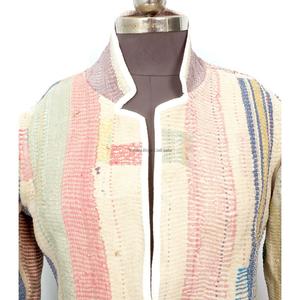 Hermosa chaqueta Kantha de diseño en algodón, multicolor, estilo étnico, con decoración de botones, hecha a mano, vintage, con bolsillo. - Product Image 2