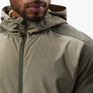 Chaqueta con Capucha y Cremallera para Hombre, Color Verde Oliva, Manga Larga, Resistente al Viento, Informal, Color Sólido, Peso Medio, Poliéster, Corte Regular, para Otoño - Product Image 3