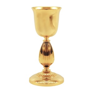 Cáliz de latón clásico de primera calidad con acabado dorado, copa para rituales religiosos, recipiente para la Sagrada Comunión, hecho a mano, artículos religiosos. - Product Image 4