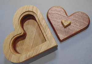 Caja de Almacenamiento de Joyas y Relojes de Madera de Acacia Premium, Acabado Pulido Ecológico, Organizador Pequeño y Grande para Niñas - Product Image 4