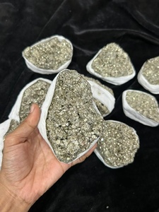 Pierre naturelle de haute qualité, pyrite du pérou, grand amas de guérison en pierre naturelle utilisée pour le reiki, la méditation et la décoration intérieure - Product Image 3