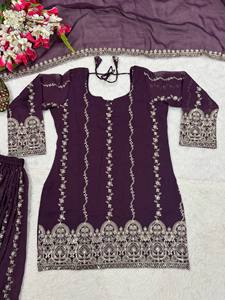 Lanzamiento de un nuevo conjunto de ropa de fiesta de diseñador: top, sharara, plazzo y dupatta. - Product Image 6