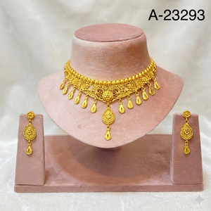 ชุดเครื่องประดับอินเดียสุดหรูจาก MOLL JEWELLERS ชุบทองคำแท้ 24K ประดับเพชรซิคอนรูปดอกไม้ สร้อยคอพร้อมต่างหู สำหรับผู้หญิง เหมาะสำหรับงานหมั้นและงานแต่งงาน เป็นของขวัญ - Product Image 1