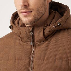 Veste matelassée légère et chaude pour l'hiver, imperméable et rembourrée, avec col à capuche et logo frontal, idéale pour l'extérieur - Product Image 5