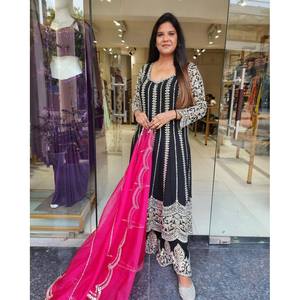 ÚLTIMO BATA DE TRABAJO DE SECUENCIA BORDADA DE SECUENCIA CHINON CON DUPATTA NEGRO - Product Image 6