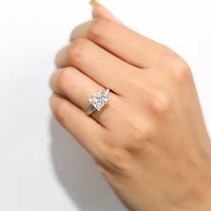 Bague de fiançailles solitaire en or blanc massif, coupe princesse, demi-alliance éternelle, diamant de laboratoire 1,32 carat, cadeau d'anniversaire - Product Image 1