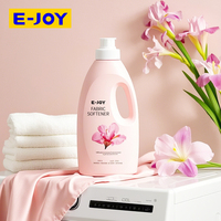 Adoucissant textile liquide écologique OEM ODM parfumé à la rose pour vêtements