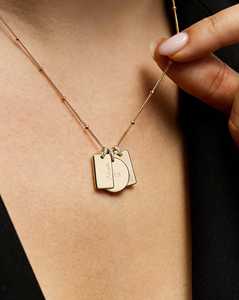 จี้แท่งสลักลายทองคำแท้ 14K 18K ประดับเพชรทรงกลมเพฟเซ็ต เพชรทรงสี่เหลี่ยมผืนผ้า ตัวอักษรย่อ จี้ห้อยคอ เครื่องประดับคุณภาพสูง ขายส่ง - Product Image 6