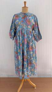 Vestido midi de algodón con estampado floral a mano - Cuello en V estilo bohemio - Product Image 6