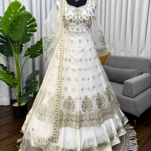 Ramdev Trading – Vente en gros à faible MOQ de Kurta/Kurti en soie ROMAN SIMMER de style moderne pour femmes, OEM, marque privée, livraison rapide, stock disponible - Product Image 1